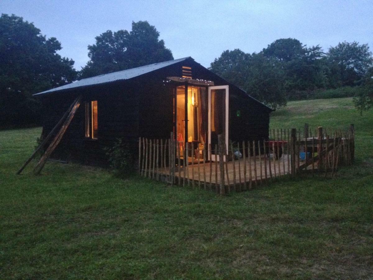 The Old Apple Shed Cosy Heated Cottage In A Meadow Close To The Charming Village Of Bethersden Ашфорд Екстериор снимка